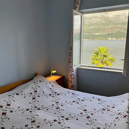 Apartament Rezi's Viewpoint - Steps From The Sea Korčula