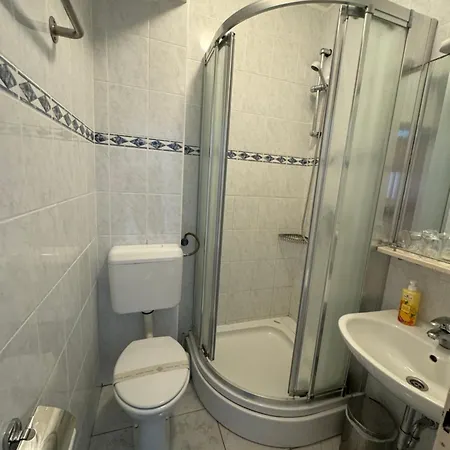 Apartament Rezi's Viewpoint - Steps From The Sea Korčula