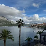 Rezi's Viewpoint - Steps From The Sea
